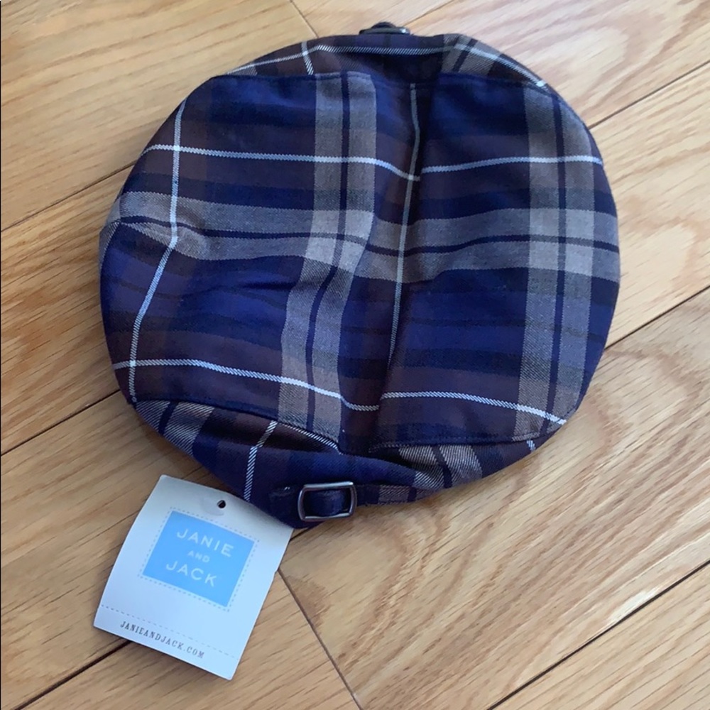 Janie and jack hat size 12-24 months